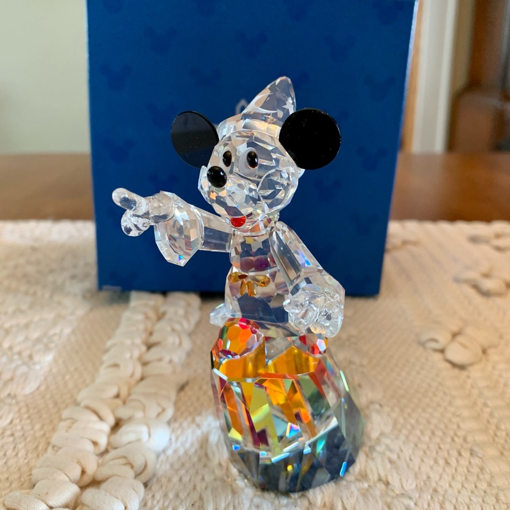Disney Limited Edition & Numbered Crystal Sorcerer Mickey Makes Magic
